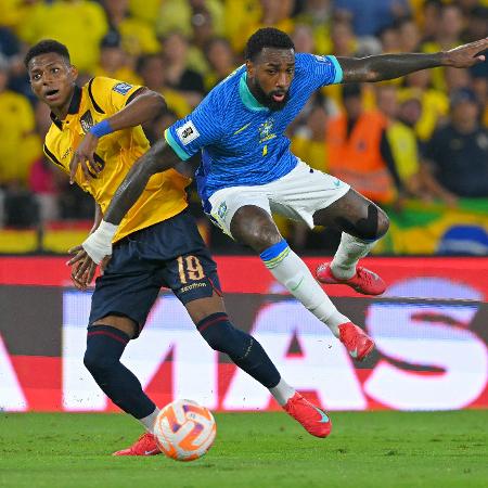 Gerson no jogo entre Brasil e Equador Gerson no jogo entre Brasil e Equador