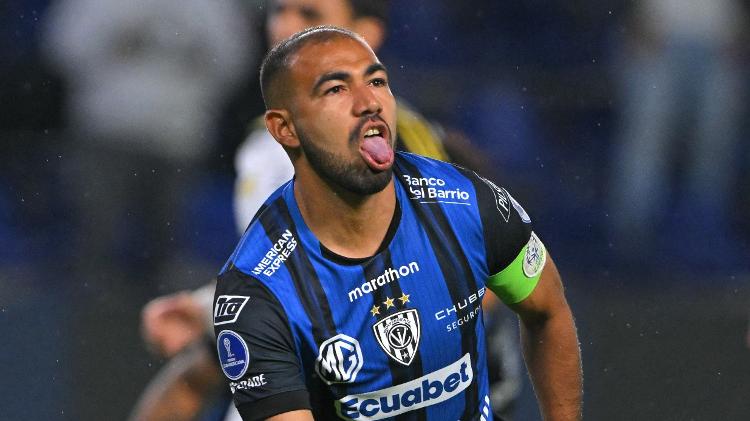 Sornoza comemora gol em Del Valle x Atlético-MG, duelo da Sul-Americana