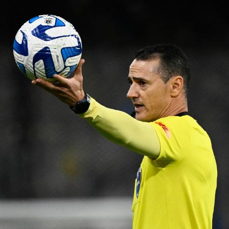 Palmeiras x LDU terá o colombiano Wilmar Roldán no apito; Juan Lara vai para jogo do Fla Palmeiras x LDU terá o colombiano Wilmar Roldán no apito; Juan Lara vai para jogo do Fla