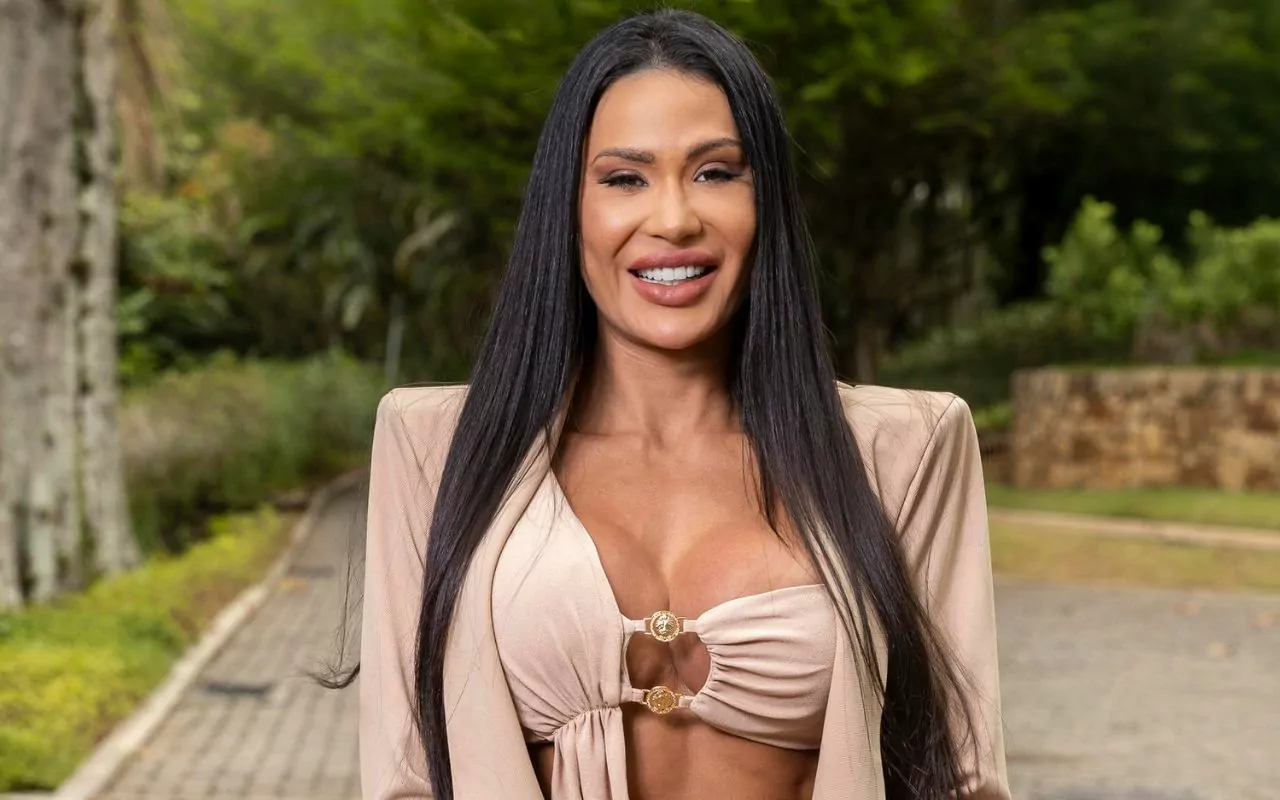 Gracyanne Barbosa reage às polêmicas sobre fé e igreja