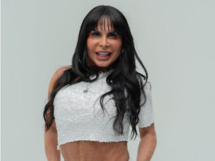 Ela é o momento! Gretchen vive novo auge com músicas e coreografias virais na web