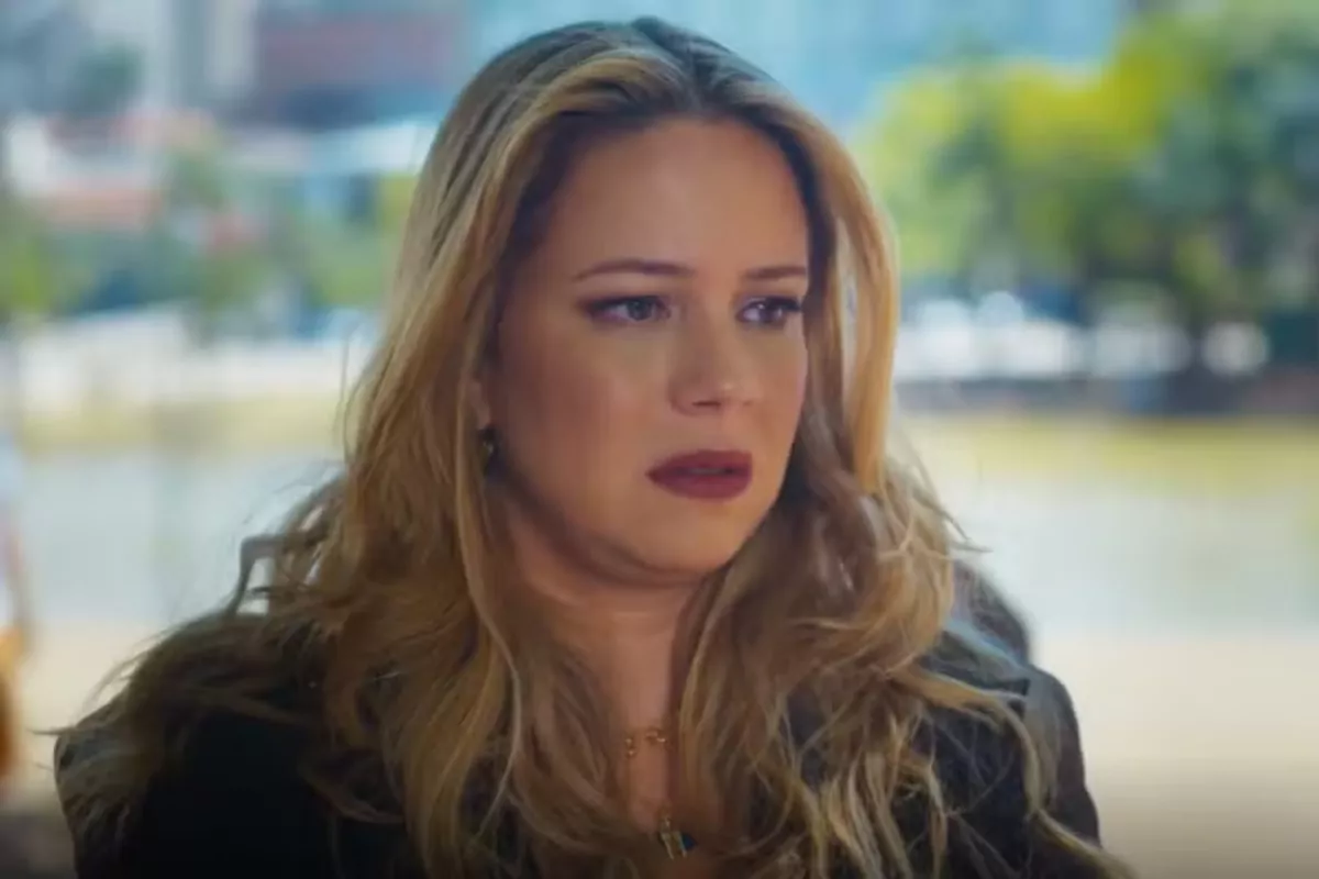 Coração Acelerado: flashback mostra como Zilá fez da vida da mãe de Leandro um inferno