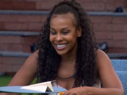 Ex-BBBs e famosos se unem em apoio a Sol Vega após expulsão do “Big Brother Brasil 26”